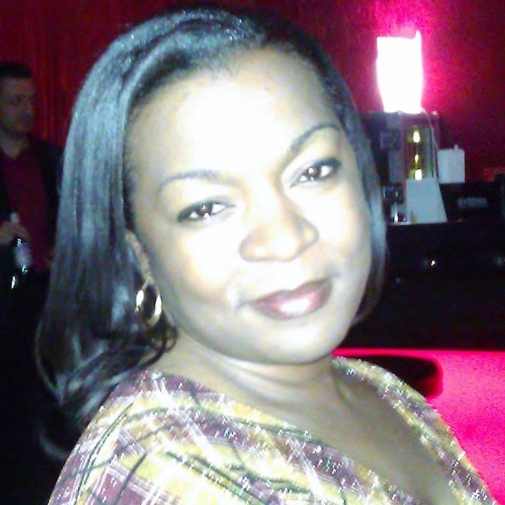 Meet your Posher, Angela